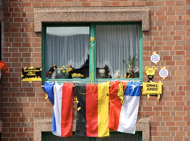 勇士狂赢42分！7人群殴打到观众席！奥本山再现！.